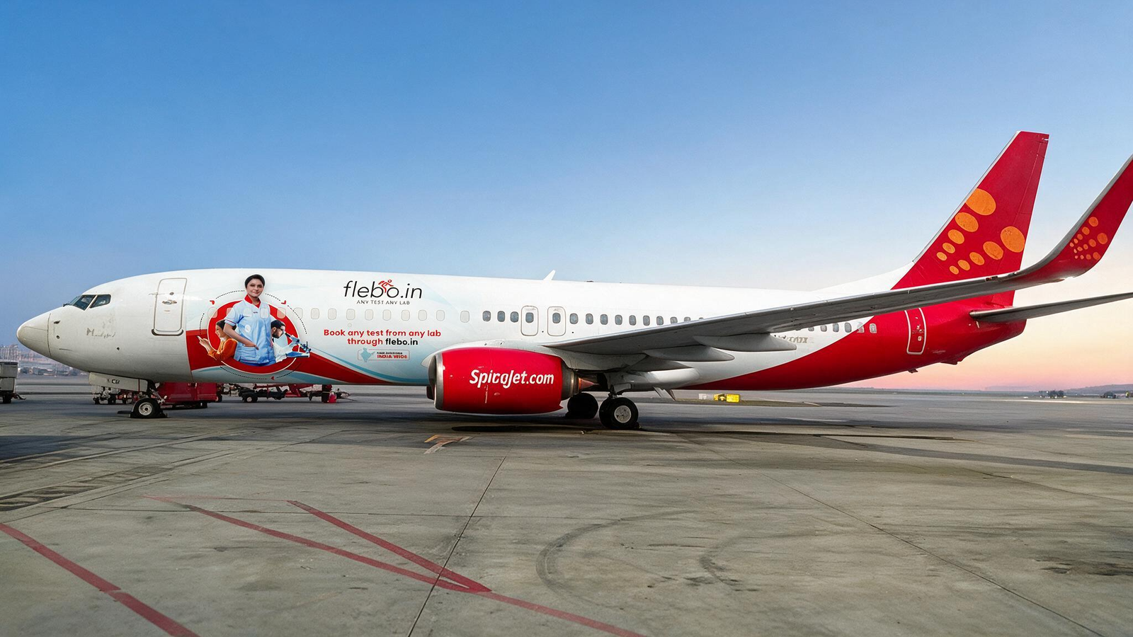 SpiceJet Boeing 737 Livery